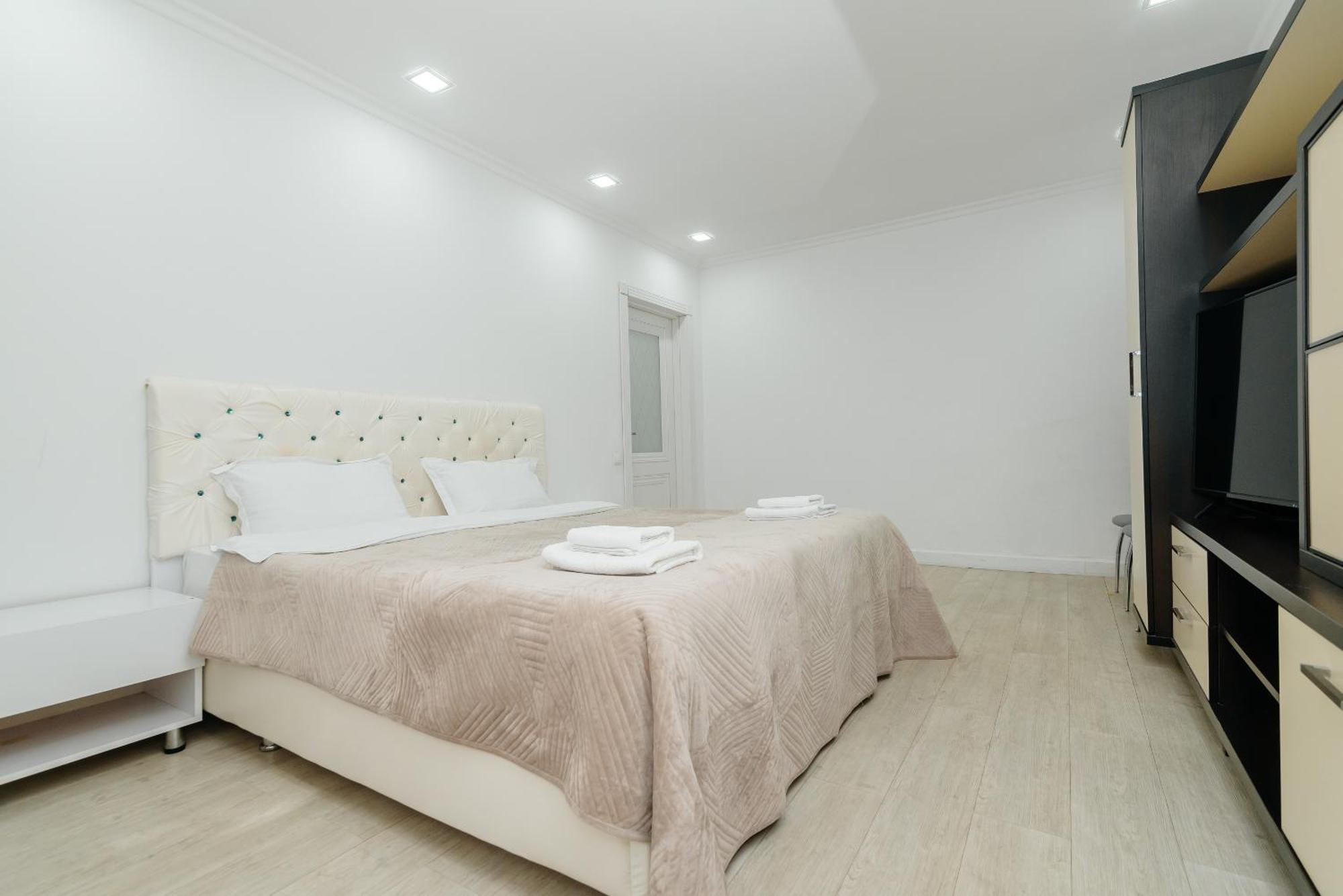 Apartamento Ultra Centr Chisinau Luxrent Exterior foto